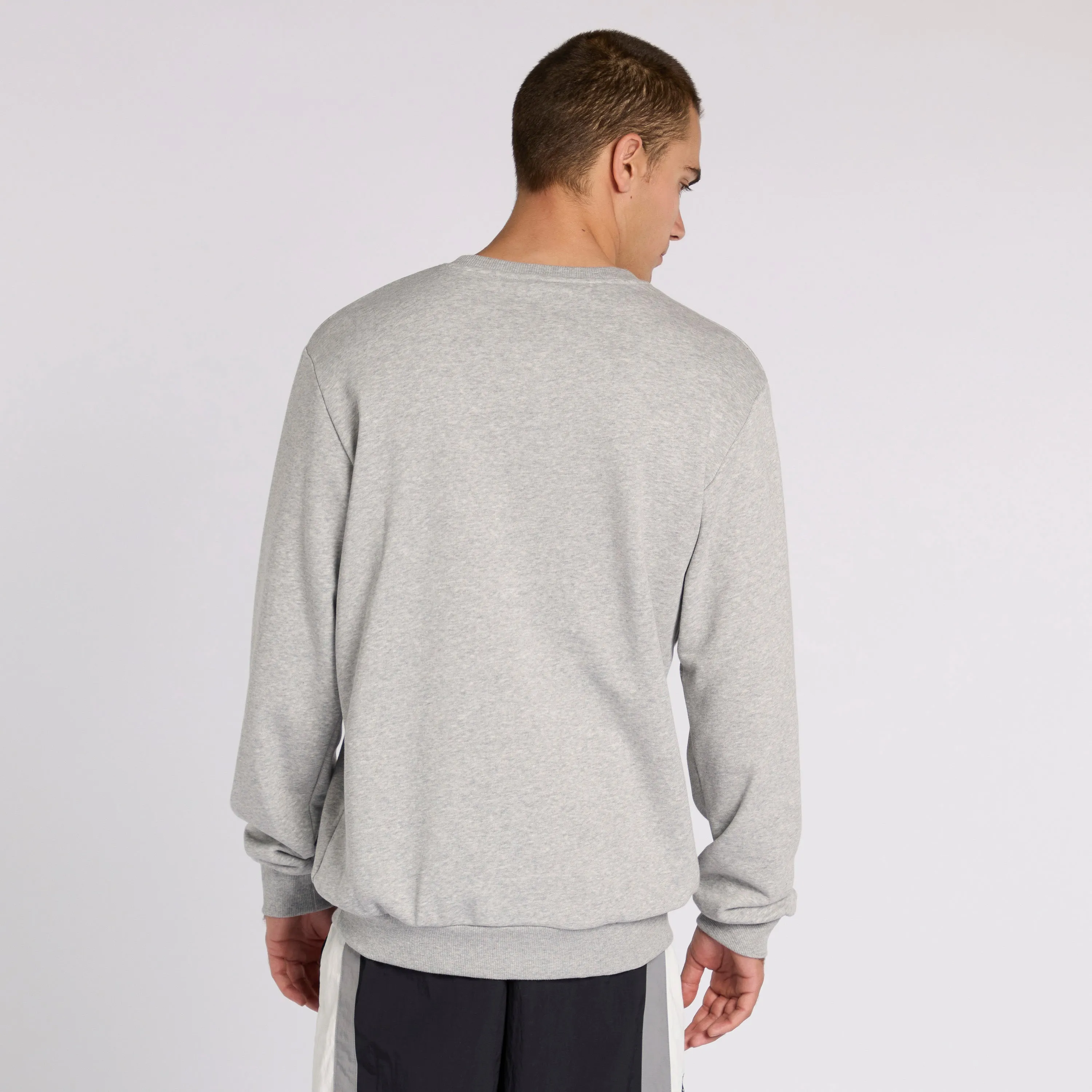 Classics Crewneck Sweatshirt Medium Grey Heather