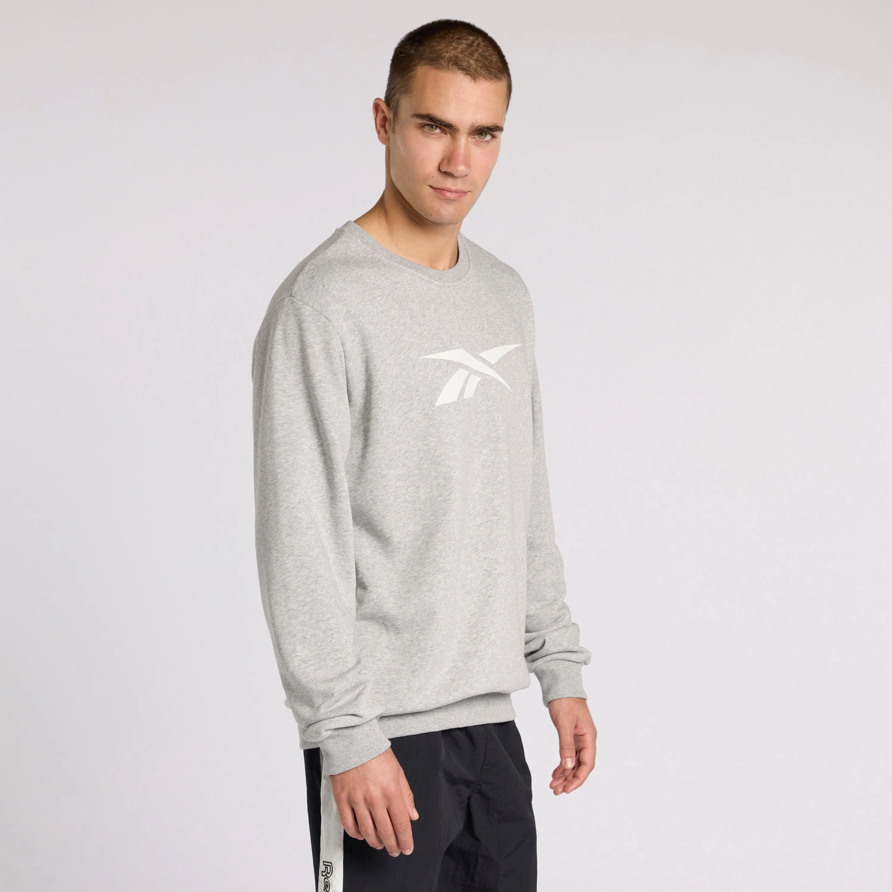 Classics Crewneck Sweatshirt Medium Grey Heather