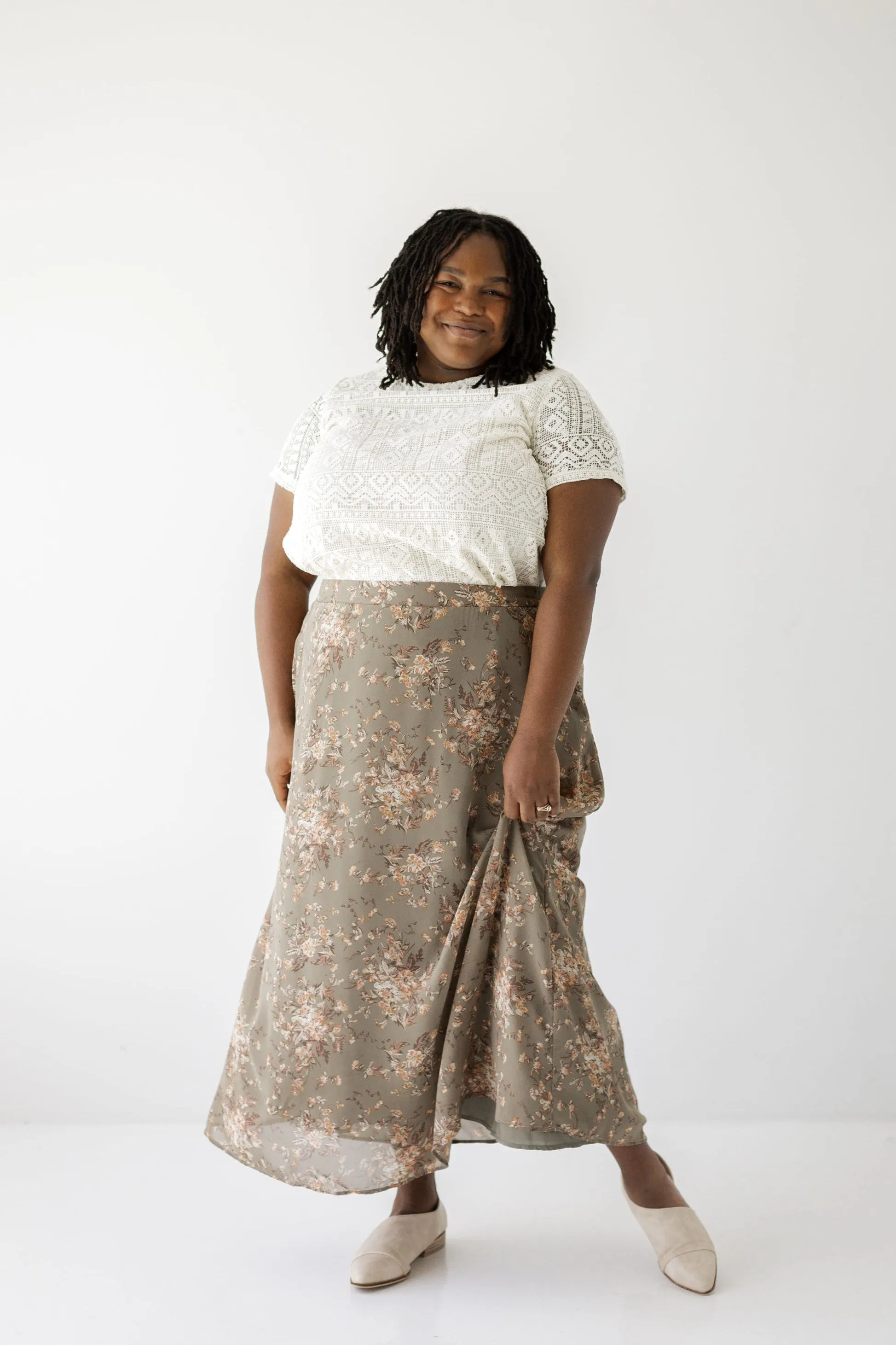 'Evangeline' Floral Print Midi Skirt in Moss