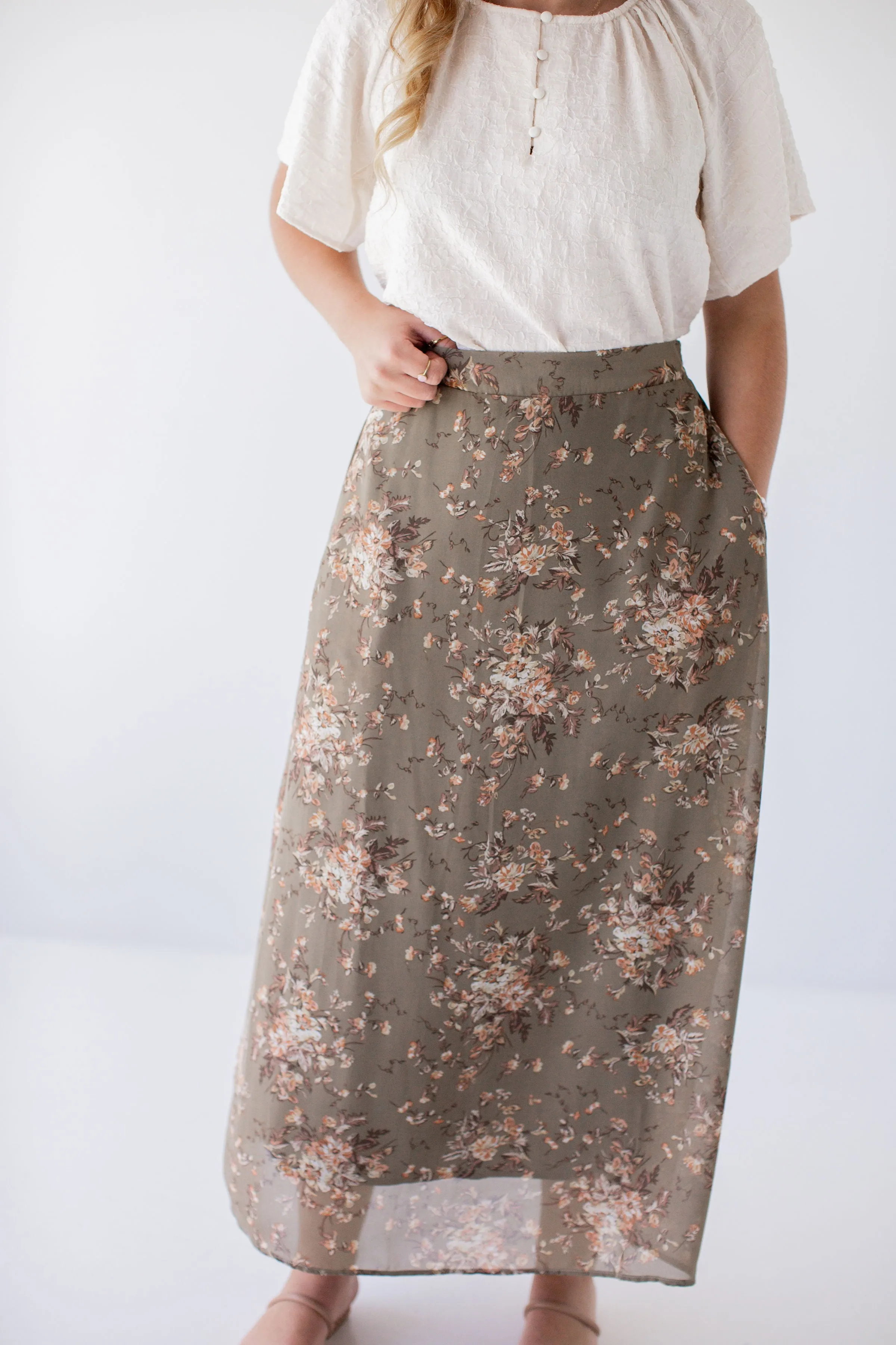 'Evangeline' Floral Print Midi Skirt in Moss