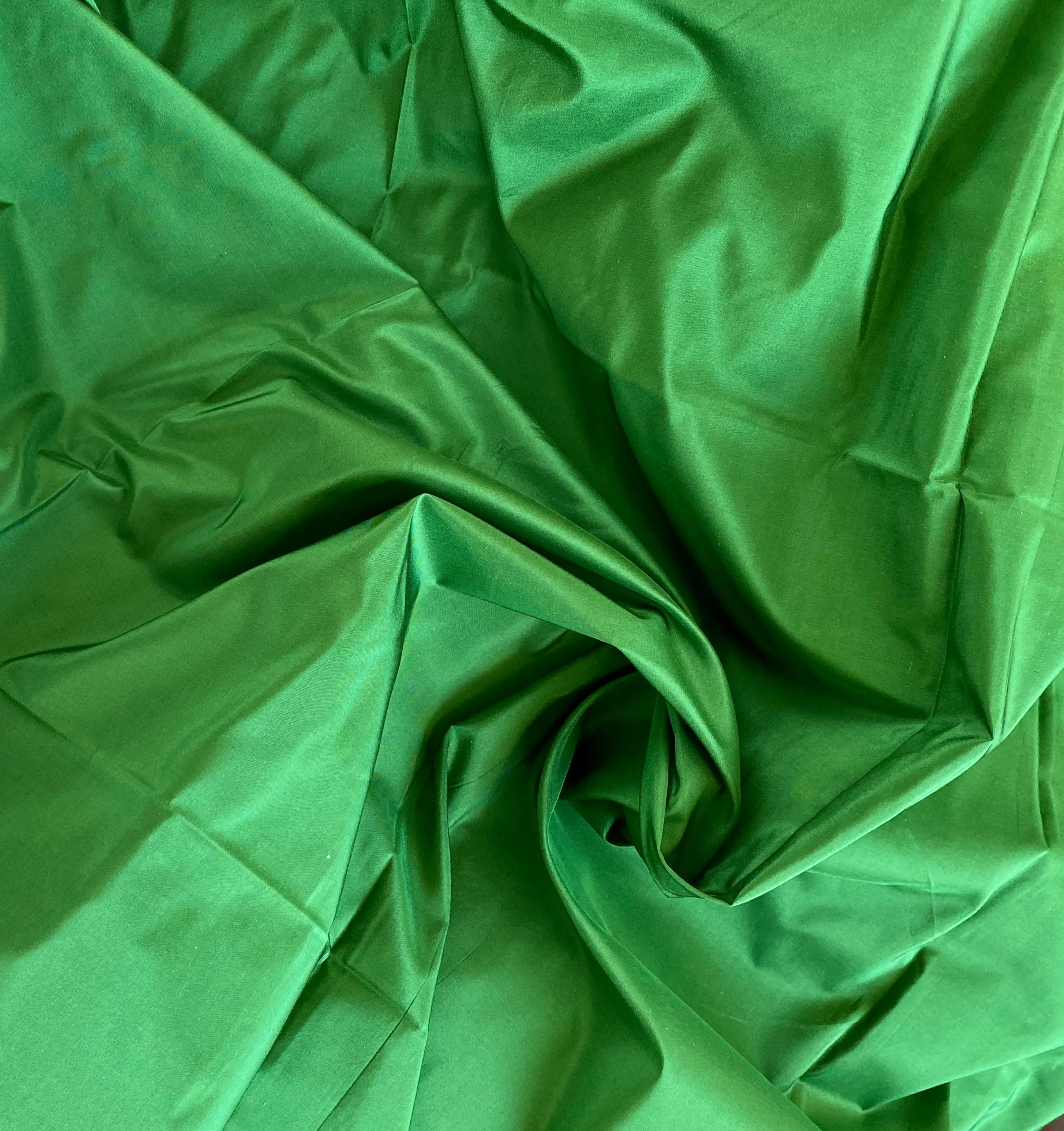 NEW Lady Lisa Designer 100% Silk Taffeta Solid Kelly Green